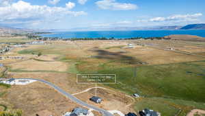 Bird's eye view of a water and mountain view