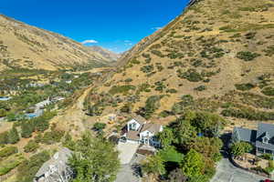View of property location featuring a mountain backdrop