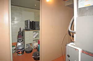 Utilities featuring heating unit