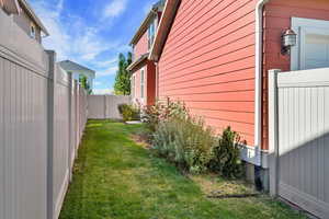 View of side of home