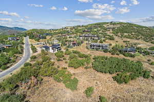 View of property location featuring mountains