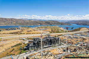 Bird's eye view of a water and mountain view
