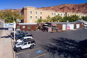 Uncovered parking lot with a mountain view