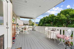 Deck featuring outdoor dining area
