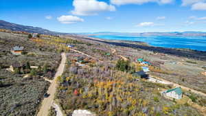 Bird's eye view of a water and mountain view