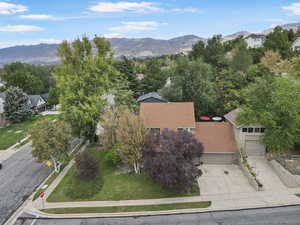 View from above of property featuring mountains