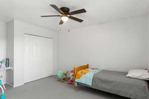 Bedroom 4 with built-in desk