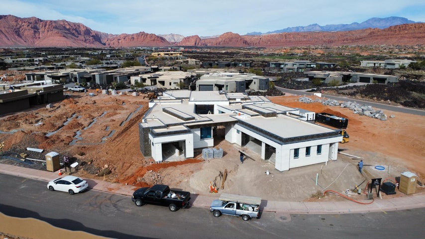 Bird's eye view of a mountain backdrop
