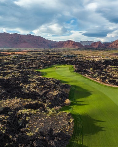 Mountain view featuring a golf club