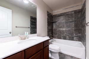 6 Bedrooms and 4 Bathrooms.