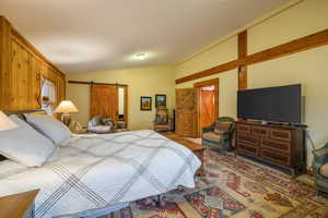 Main level two bedroom suite - bedroom 2