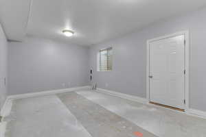 Storage room/ Bedroom with cold storage behind door