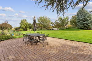 View of patio / terrace with outdoor dining area