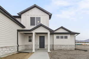 FRONT PORCH! (PICTURE OF PREVIOUS BUILT HOME-OPTIONS, COLORS AND MATERIALS MAY VARY)