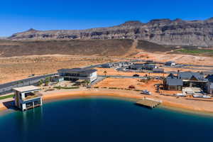 Bird's eye view of a water and mountain view