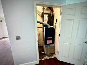 Utilities with heating unit