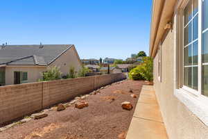 View of yard with a residential view