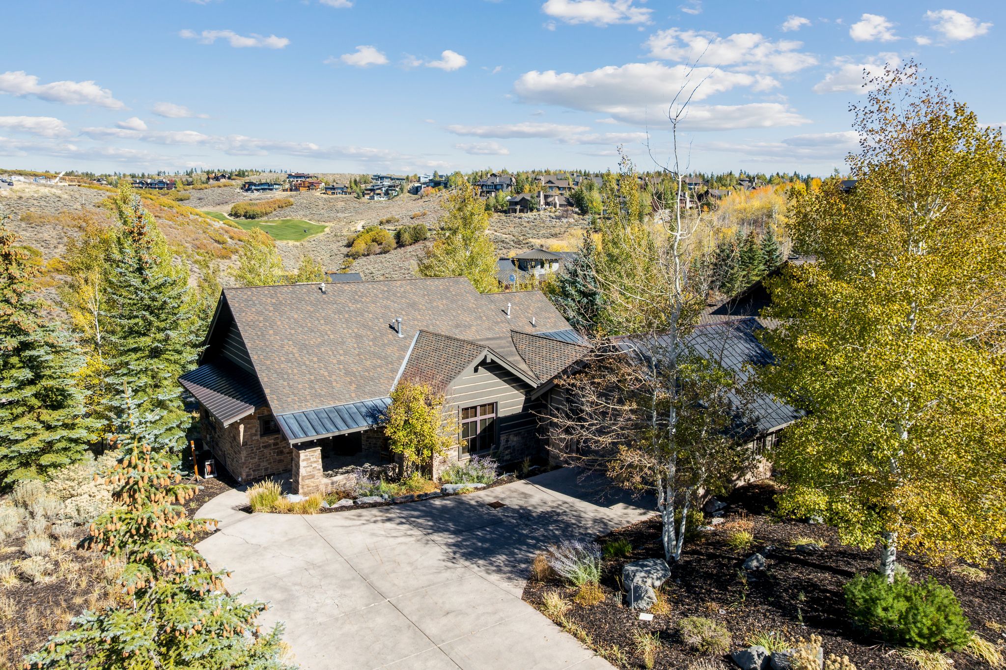 Aerial view of property and surrounding area