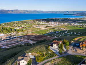Bird's eye view of a mountainous background