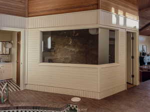 Detailed view of wood walls