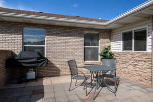 View of patio / terrace with outdoor dining space