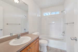 Full bathroom next to bedroom #2