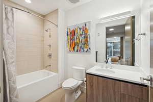 Bunk room full bath en suite.