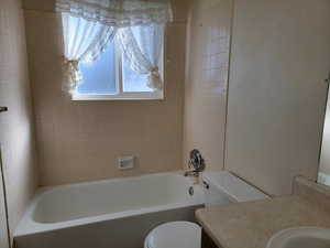 Sparkling Upstairs Full bathroom