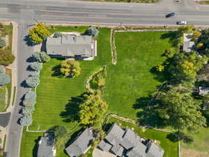 Aerial view of property and surrounding area