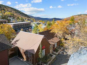 aerial view of 164 Sandridge