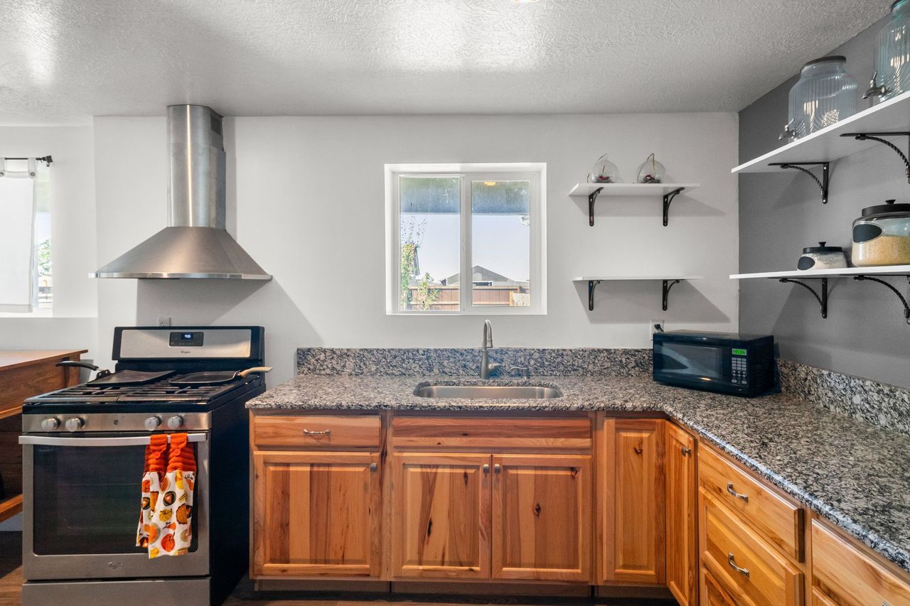Second Kitchen