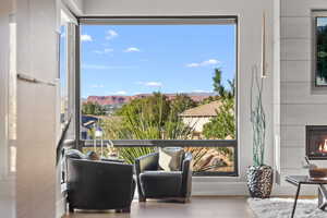 Balcony featuring a mountain view