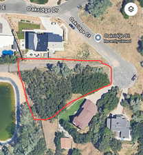 Aerial view of property's location with property boundaries highlighted