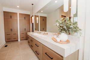 Built-in linen closets & drawers