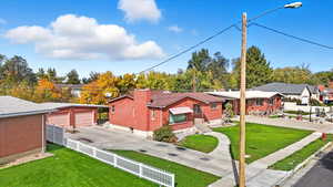 Aerial view of property and surrounding area