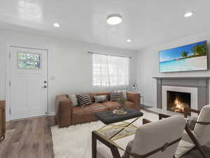 NEW FLOORING throughout