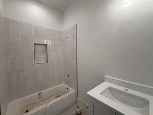Full bath with vanity and shower / bathtub combination