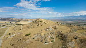 Overview of rural landscape with mountains