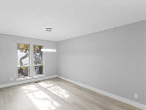 Dining room with modern candelier