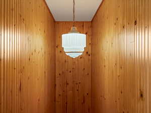 Detailed view of wooden walls