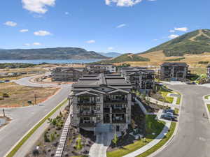 Bird's eye view of a water and mountain view