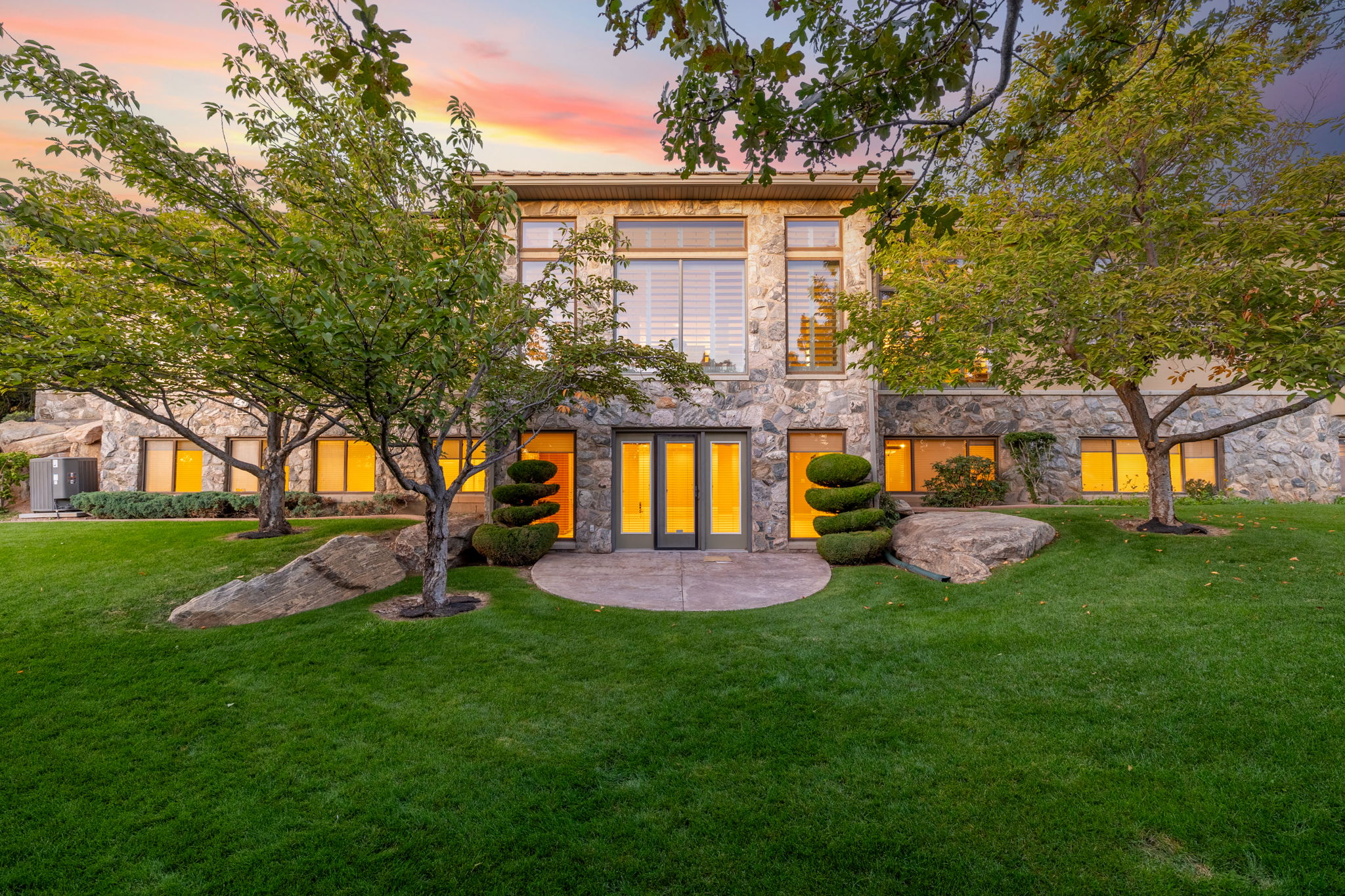 Spacious yard