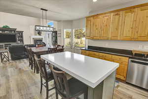 Open concept perfect for gatherings.