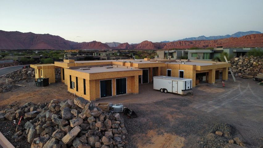View from above of property featuring mountains
