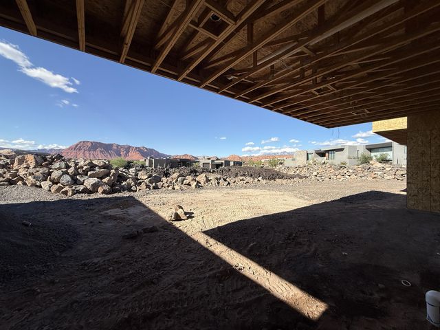 View of yard featuring a mountain view