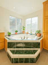 Master bathroom jetted tub.