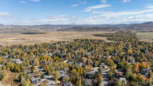 View of property location featuring mountains