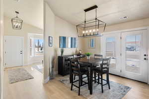 Example Photo: Dining Area