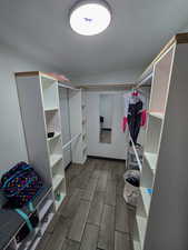 2nd bedroom walking closet