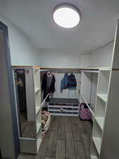 third bedroom walking closet
